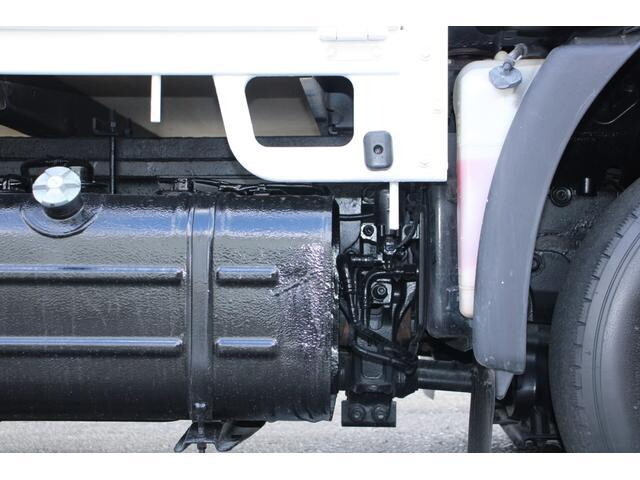 日野デュトロ平ボディ小型（2t・3t）[写真19]