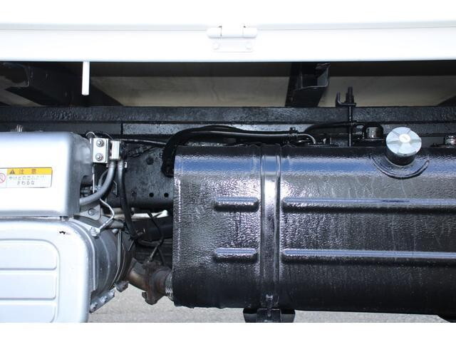 日野デュトロ平ボディ小型（2t・3t）[写真23]