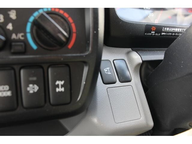 日野デュトロ平ボディ小型（2t・3t）[写真31]