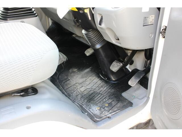 日野デュトロ平ボディ小型（2t・3t）[写真35]