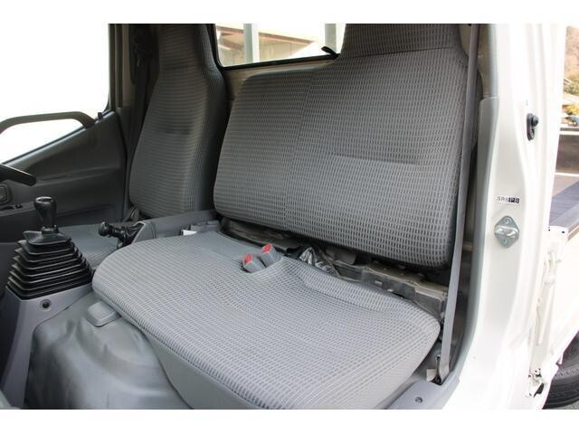 日野デュトロ平ボディ小型（2t・3t）[写真38]