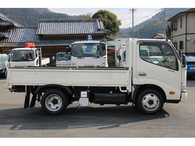 日野デュトロ平ボディ小型（2t・3t）[写真06]
