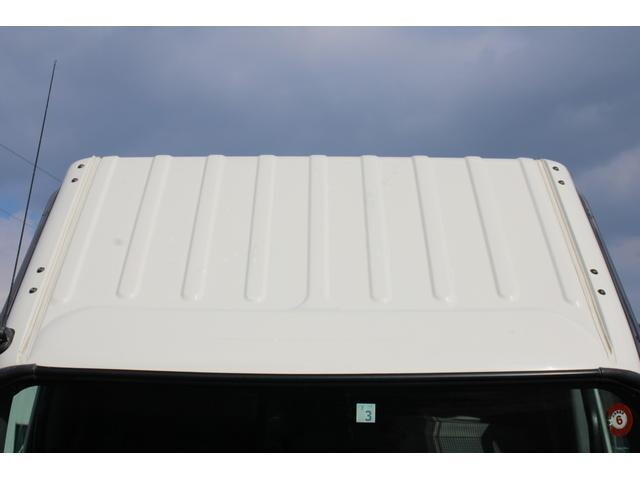 日野デュトロ平ボディ小型（2t・3t）[写真09]