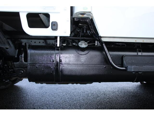 日野デュトロダブルキャブ（Wキャブ）小型（2t・3t）[写真21]