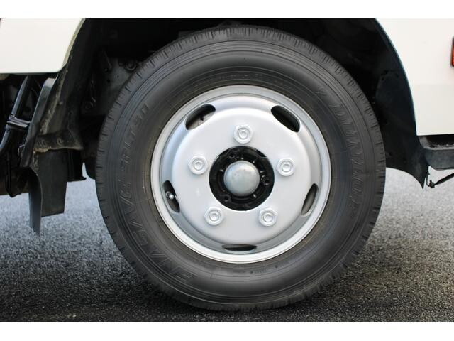 日野デュトロダブルキャブ（Wキャブ）小型（2t・3t）[写真24]