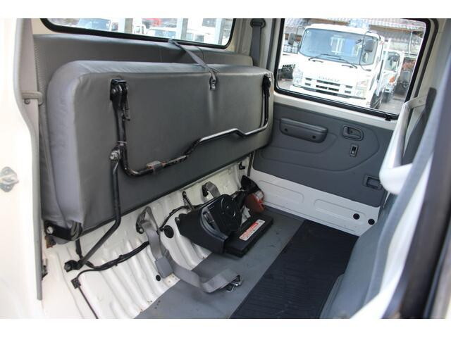 日野デュトロダブルキャブ（Wキャブ）小型（2t・3t）[写真39]