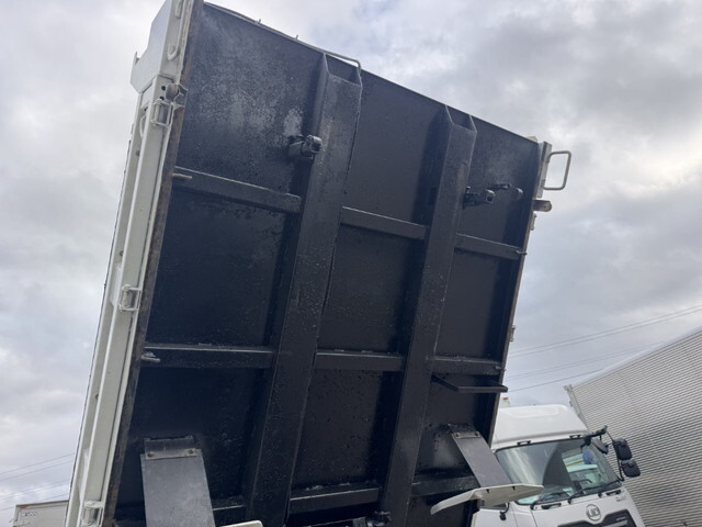 いすゞエルフダンプ小型（2t・3t）[写真26]