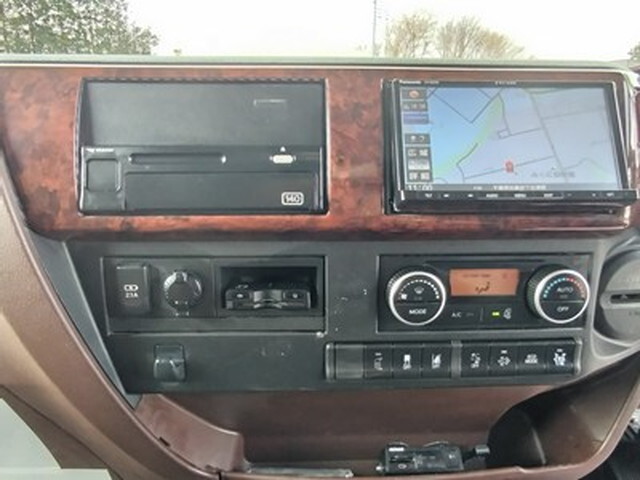 日野レンジャーダンプ増トン（6t・8t）[写真25]