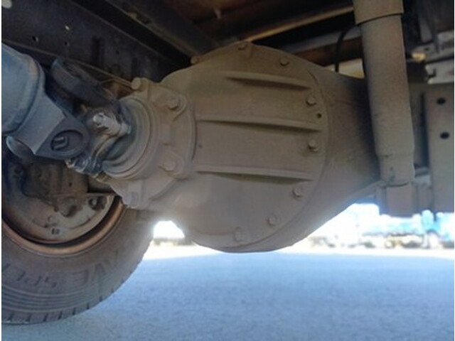 いすゞエルフ平ボディ小型（2t・3t）[写真10]