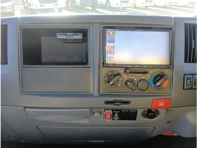 いすゞエルフ平ボディ小型（2t・3t）[写真23]