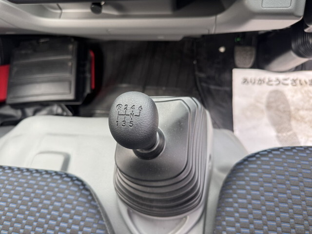 日野デュトロ平ボディ小型（2t・3t）[写真09]