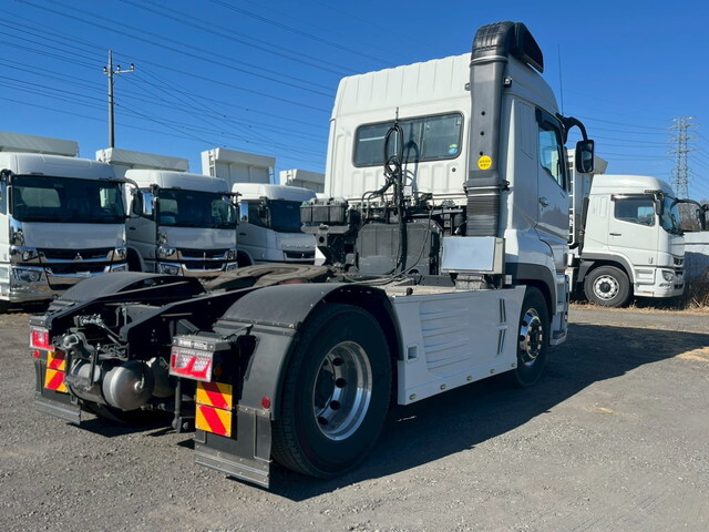 三菱ふそうスーパーグレートトレーラーヘッド（トラクターヘッド）大型（10t）[写真19]