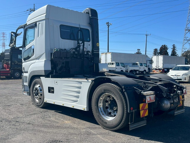 三菱ふそうスーパーグレートトレーラーヘッド（トラクターヘッド）大型（10t）[写真02]