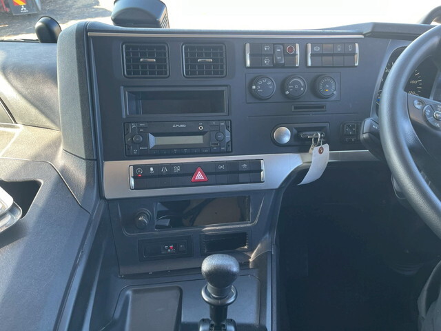 三菱ふそうスーパーグレートトレーラーヘッド（トラクターヘッド）大型（10t）[写真24]