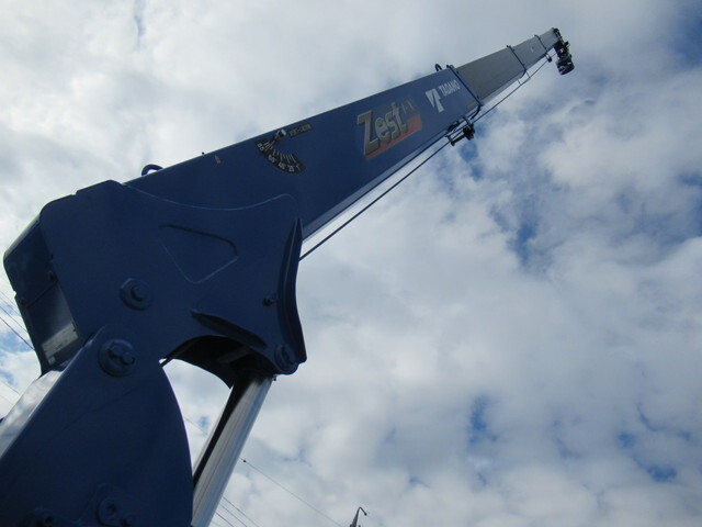 三菱ふそうキャンタークレーン4段小型（2t・3t）[写真10]