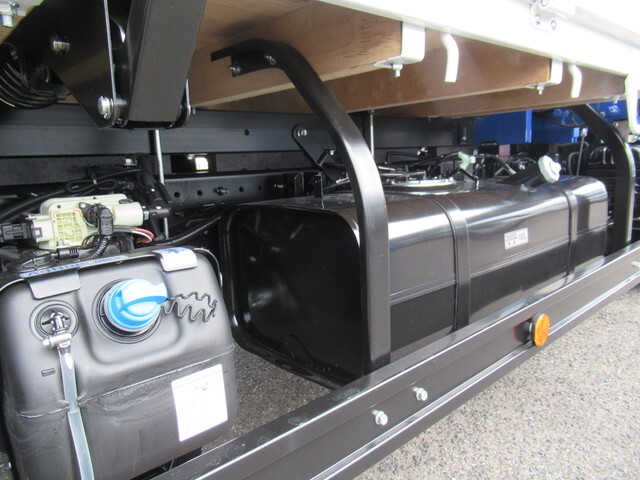 三菱ふそうキャンタークレーン4段小型（2t・3t）[写真13]