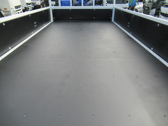 三菱ふそうキャンタークレーン4段小型（2t・3t）[写真06]