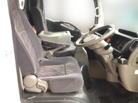 日産アトラス平ボディ小型（2t・3t）[写真21]