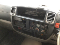 日産アトラス平ボディ小型（2t・3t）[写真25]