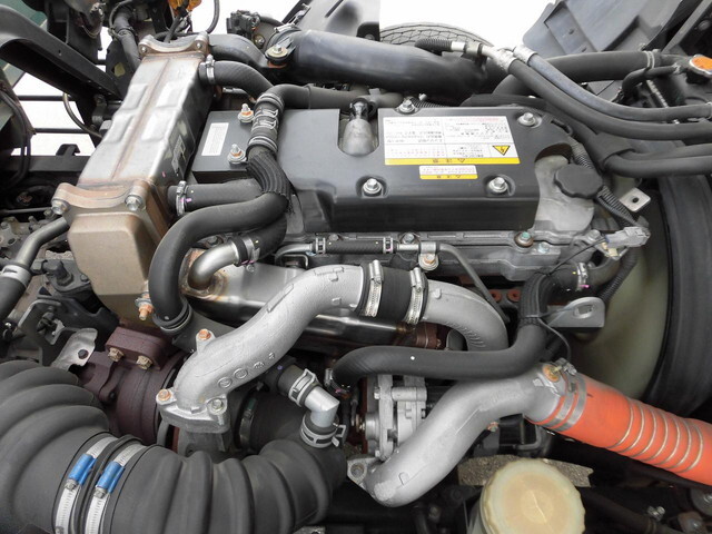 UDトラックスコンドルアルミブロック増トン（6t・8t）[写真24]