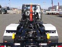 三菱ふそうファイターコンテナ専用車中型（4t）[写真13]