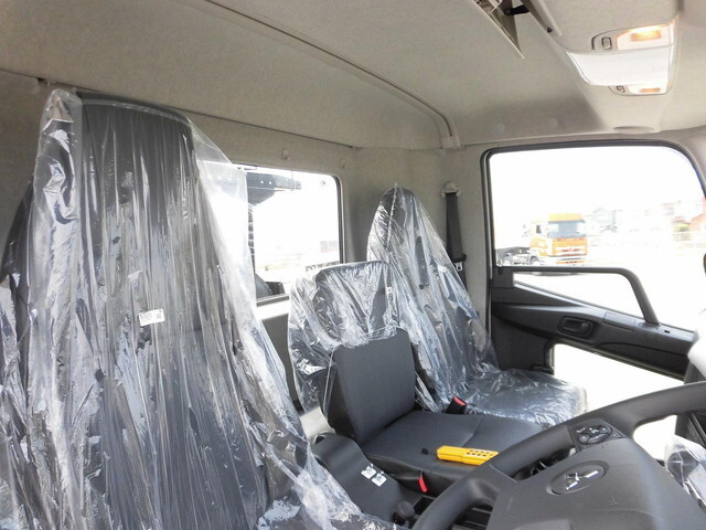 三菱ふそうファイターコンテナ専用車中型（4t）[写真17]