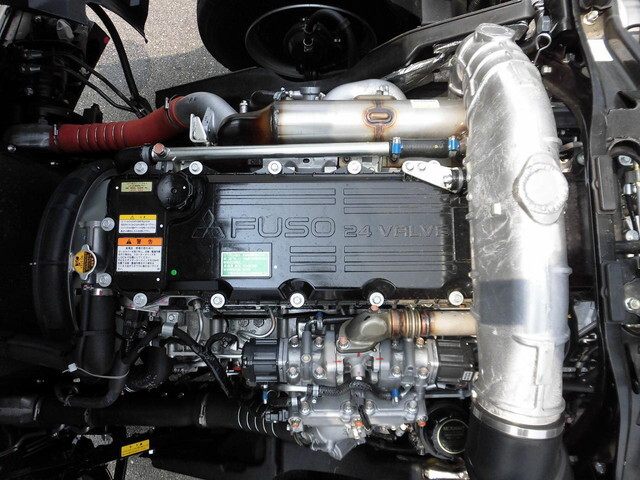 三菱ふそうファイターコンテナ専用車中型（4t）[写真24]