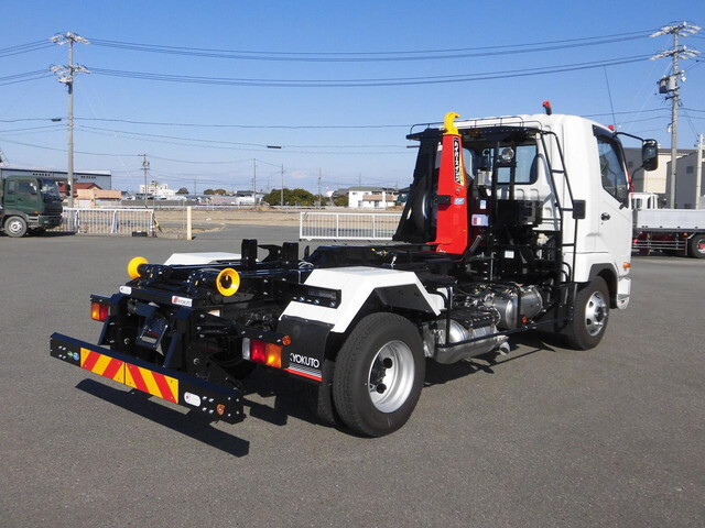 三菱ふそうファイターコンテナ専用車中型（4t）[写真09]