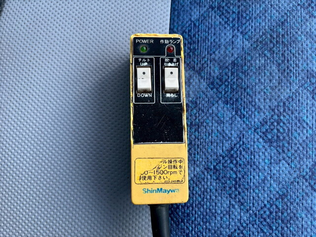 三菱ふそうキャンターコンテナ専用車小型（2t・3t）[写真11]