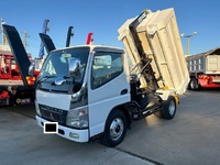 三菱ふそうキャンターコンテナ専用車小型（2t・3t）[写真15]