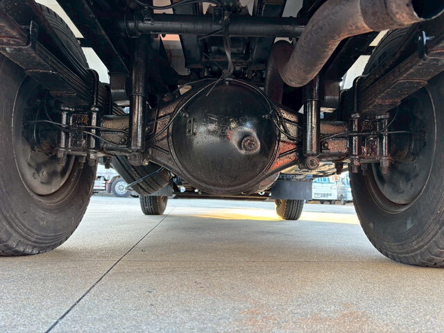 三菱ふそうキャンターコンテナ専用車小型（2t・3t）[写真27]