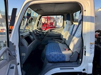 三菱ふそうキャンターコンテナ専用車小型（2t・3t）[写真32]