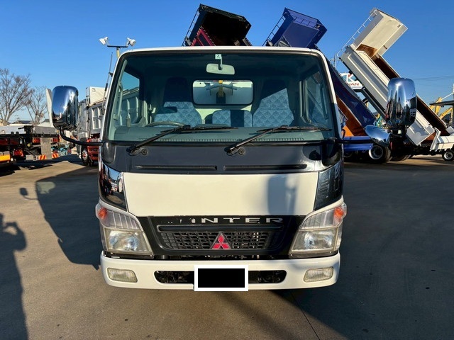 三菱ふそうキャンターコンテナ専用車小型（2t・3t）[写真09]