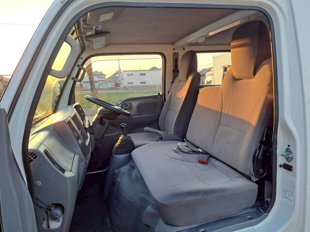 マツダタイタン平ボディ小型（2t・3t）[写真29]