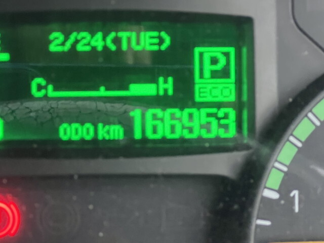 三菱ふそうキャンターアルミウイング小型（2t・3t）[写真11]