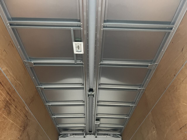 三菱ふそうキャンターアルミウイング小型（2t・3t）[写真19]