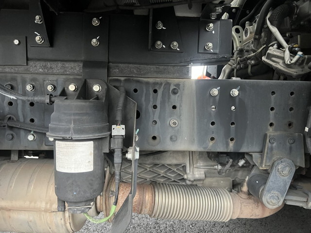 三菱ふそうキャンターアルミウイング小型（2t・3t）[写真22]