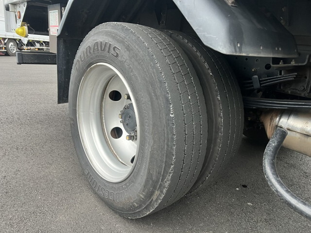 三菱ふそうキャンターアルミウイング小型（2t・3t）[写真24]