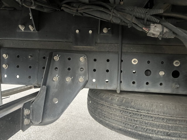 三菱ふそうキャンターアルミウイング小型（2t・3t）[写真26]