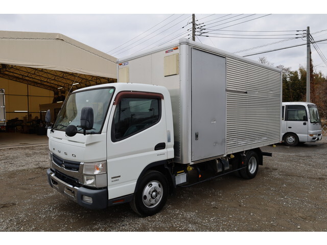 三菱ふそうキャンターアルミバン小型（2t・3t）TKG-FEB50 [写真01]
