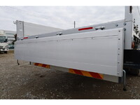 いすゞフォワードアルミブロック中型（4t）[写真16]