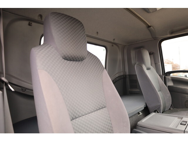 いすゞフォワードアルミブロック中型（4t）[写真24]