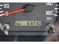 いすゞフォワードアルミブロック中型（4t）[写真28]