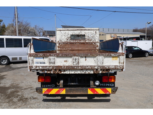 日野レンジャーダンプ中型（4t）[写真09]