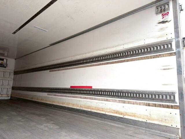 いすゞフォワード冷凍車（冷蔵車）増トン（6t・8t）[写真10]