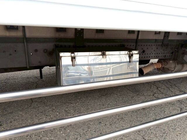 いすゞフォワード冷凍車（冷蔵車）増トン（6t・8t）[写真17]