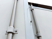 いすゞフォワード冷凍車（冷蔵車）増トン（6t・8t）[写真20]