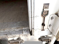 いすゞフォワード冷凍車（冷蔵車）増トン（6t・8t）[写真21]