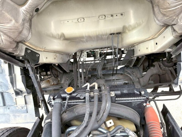 いすゞフォワード冷凍車（冷蔵車）増トン（6t・8t）[写真26]