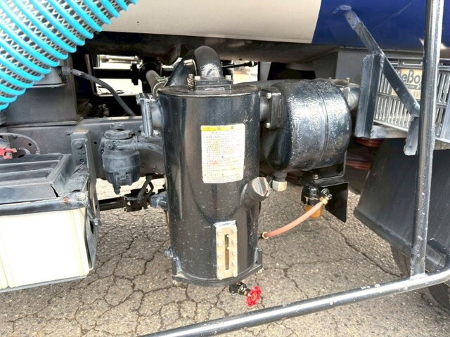 日野デュトロバキュームカー小型（2t・3t）[写真11]